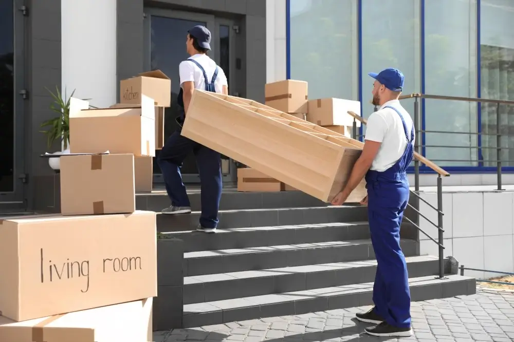 seo for moving companies: Movers shifting households things.