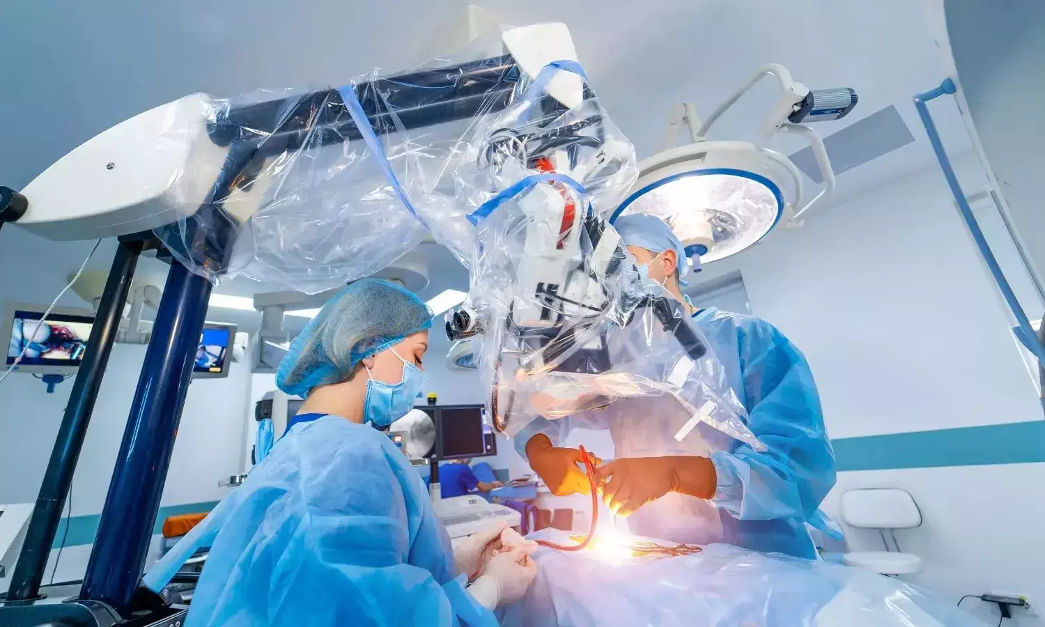 seo for transplant surgeons: surgeons doing transplant.